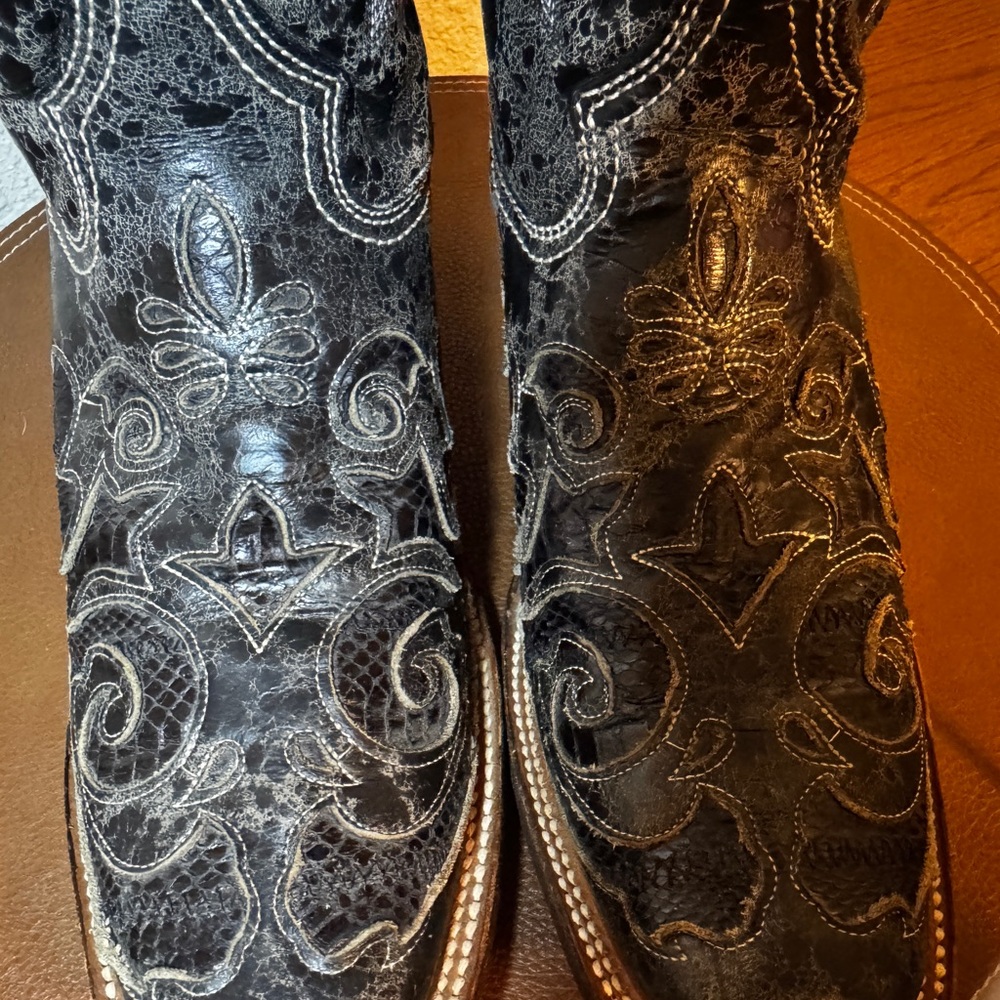 Corral Women’s Inlay Black Python Cowhide Embroid… - image 7